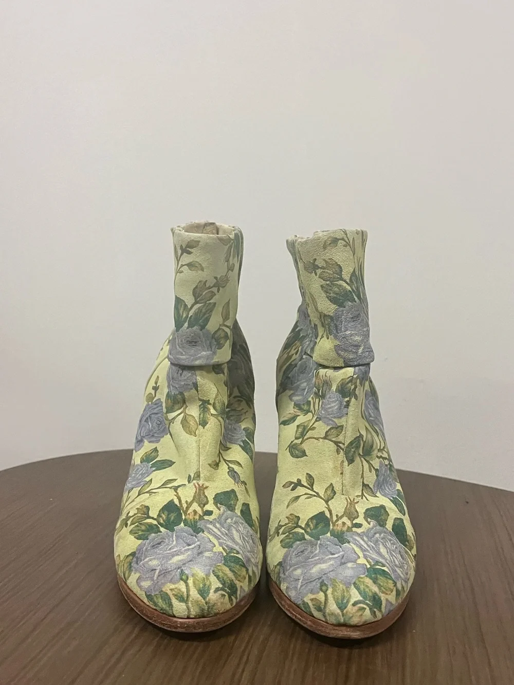 Rag & Bone Newbury Floral Suede boots 9.5 womens